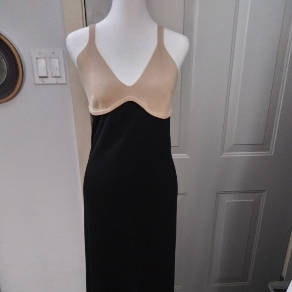 PARISIAN CHIC. ZARA KNIT DRESS